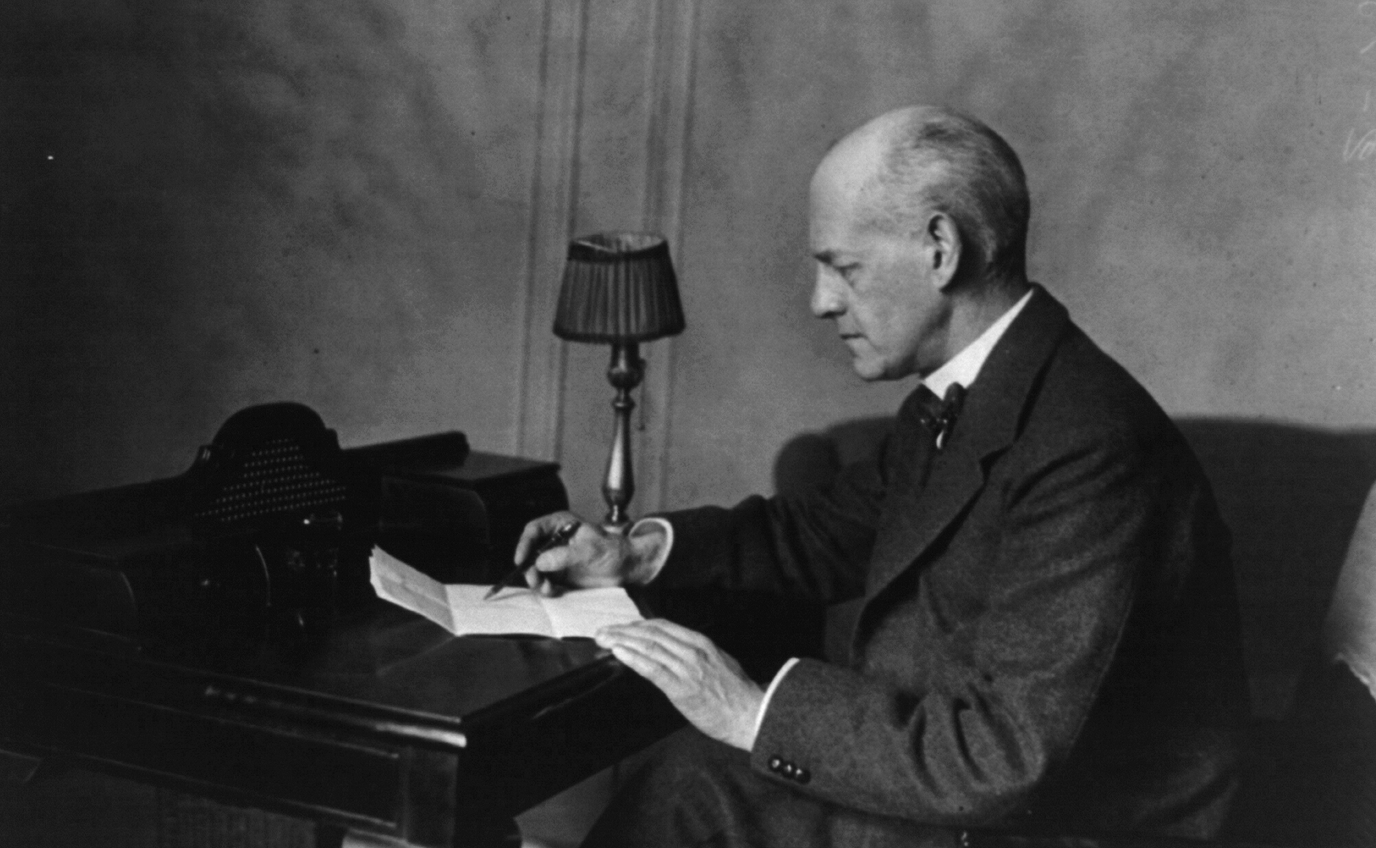 john_galsworthy_1919_loc_3b29718u