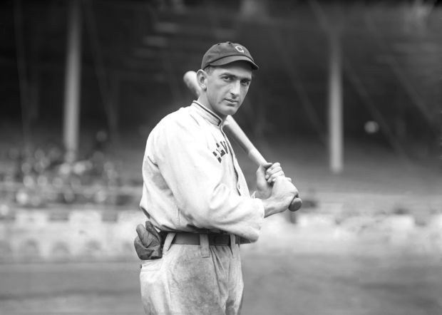 Shoeless_Joe_Jackson_by_Conlon,_1913.jpeg